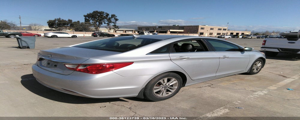 5NPEB4AC3CH386145 2012 HYUNDAI SONATA photo no. 4