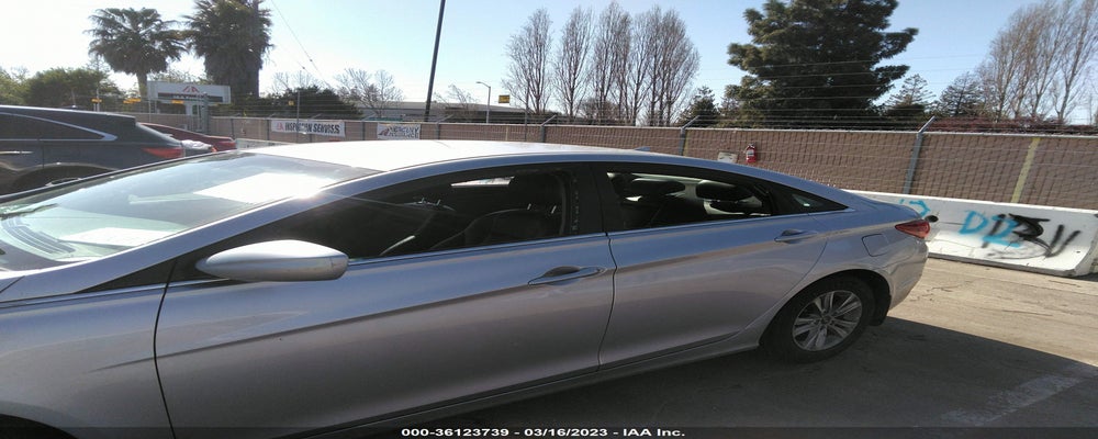 5NPEB4AC3CH386145 2012 HYUNDAI SONATA photo no. 6