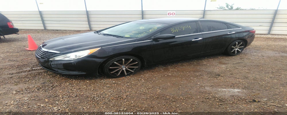 5NPEB4AC8DH565878 2013 HYUNDAI SONATA photo no. 2