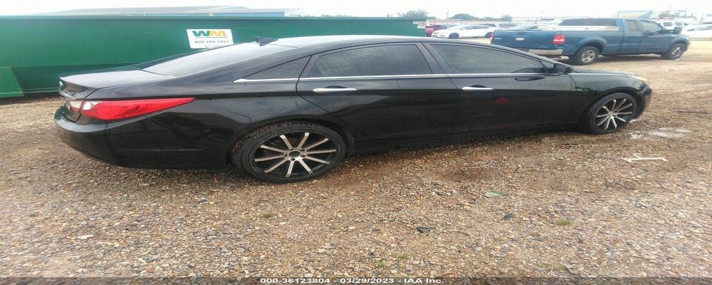 5NPEB4AC8DH565878 2013 HYUNDAI SONATA photo no. 4