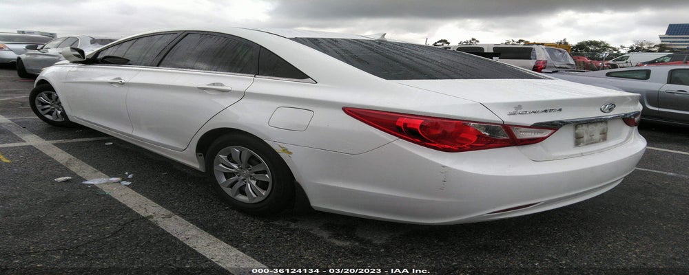 5NPEB4AC2CH373693 2012 HYUNDAI SONATA photo no. 3