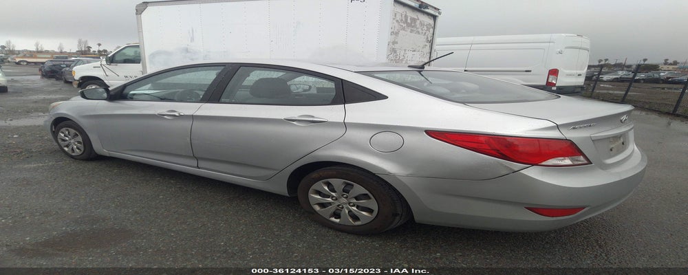 KMHCT4AE2FU886888 2015 HYUNDAI ACCENT photo no. 3