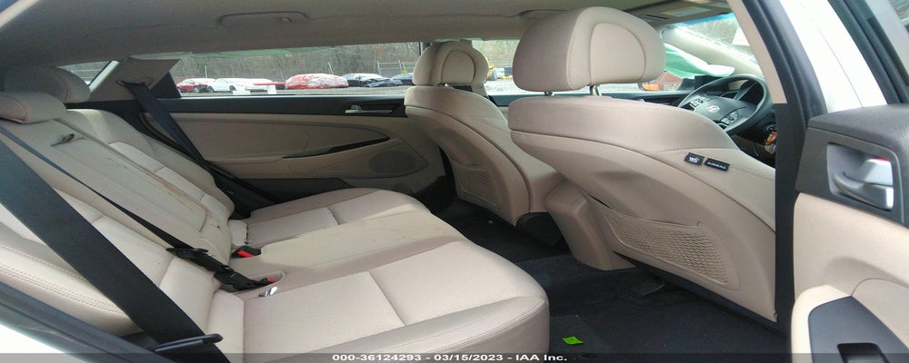 KM8J3CA42HU418607 2017 HYUNDAI TUCSON photo no. 8