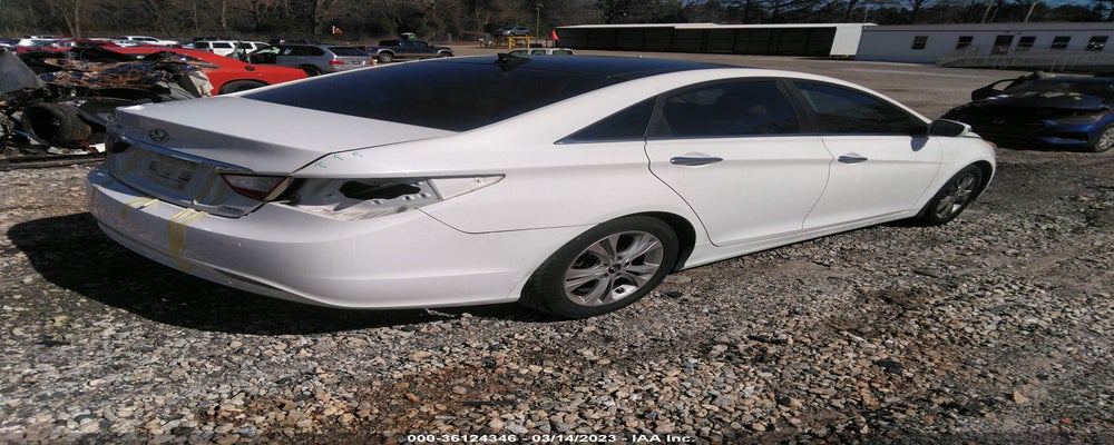 5NPEC4AC3DH547446 2013 HYUNDAI SONATA photo no. 4