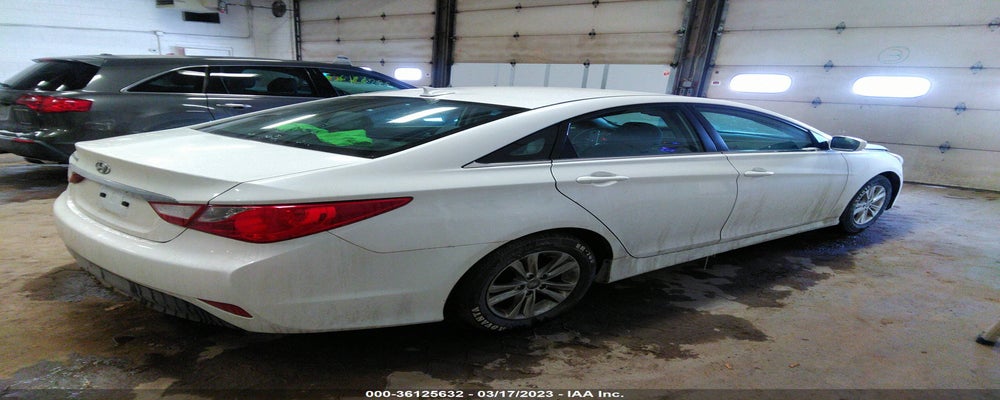 5NPEB4AC4EH831088 2014 HYUNDAI SONATA photo no. 4