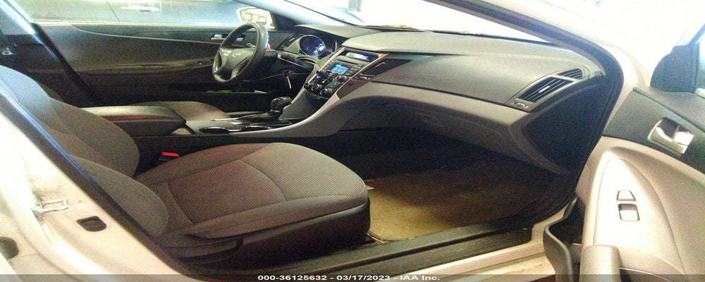 5NPEB4AC4EH831088 2014 HYUNDAI SONATA photo no. 5
