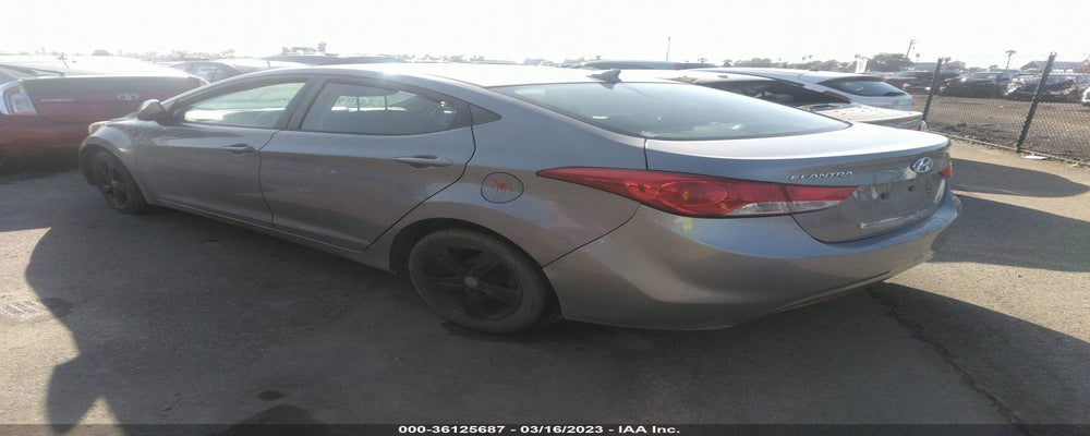 KMHDH4AE3DU772157 2013 HYUNDAI ELANTRA photo no. 3