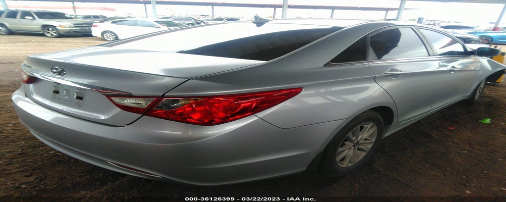 5NPEB4AC1BH265418 2011 HYUNDAI SONATA photo no. 4