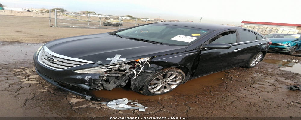 5NPEC4AC0BH123249 2011 HYUNDAI SONATA photo no. 2