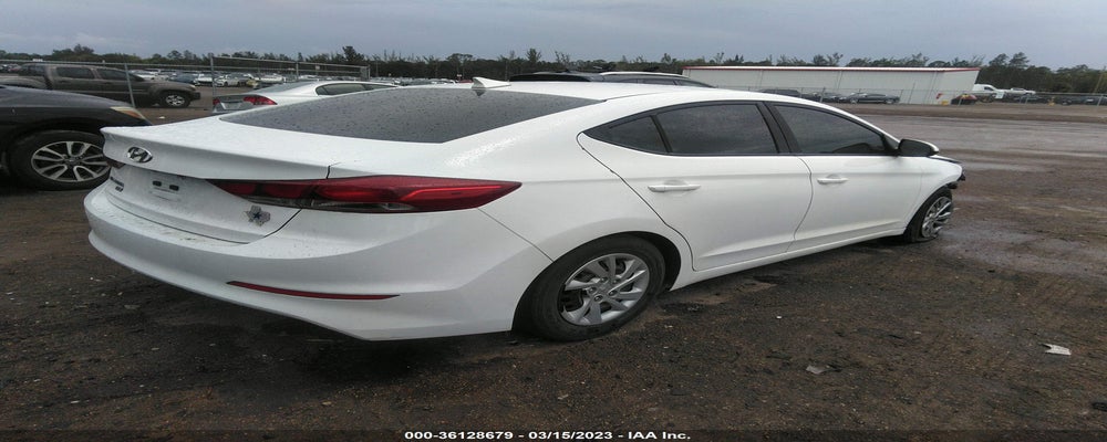 5NPD74LF3HH211843 2017 HYUNDAI ELANTRA photo no. 4