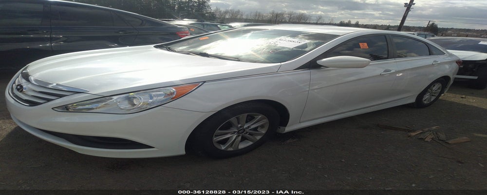 5NPEB4AC6EH942144 2014 HYUNDAI SONATA photo no. 2