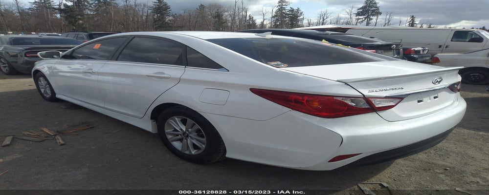 5NPEB4AC6EH942144 2014 HYUNDAI SONATA photo no. 3
