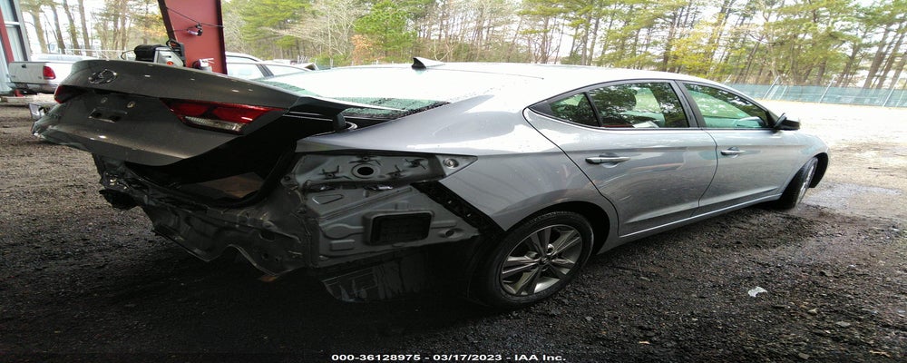 5NPD84LF3HH092348 2017 HYUNDAI ELANTRA photo no. 4