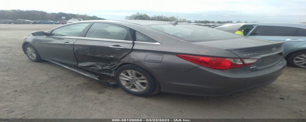 5NPEB4AC1DH743226 2013 HYUNDAI SONATA photo no. 3