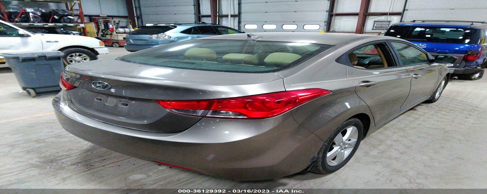 5NPDH4AE8DH303385 2013 HYUNDAI ELANTRA photo no. 4