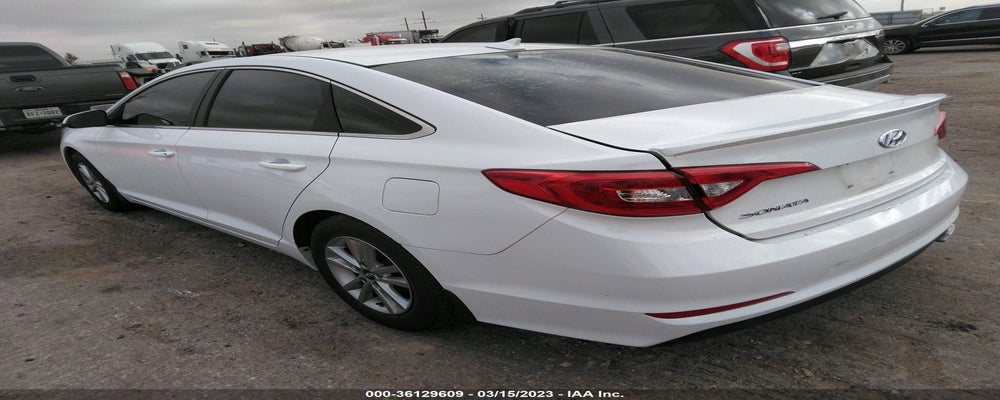 5NPE24AF1FH181499 2015 HYUNDAI SONATA photo no. 3