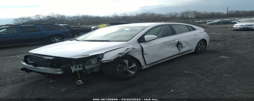 KMHC75LC4JU102290 2018 HYUNDAI IONIQ HYBRID photo no. 2