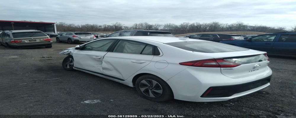 KMHC75LC4JU102290 2018 HYUNDAI IONIQ HYBRID photo no. 3