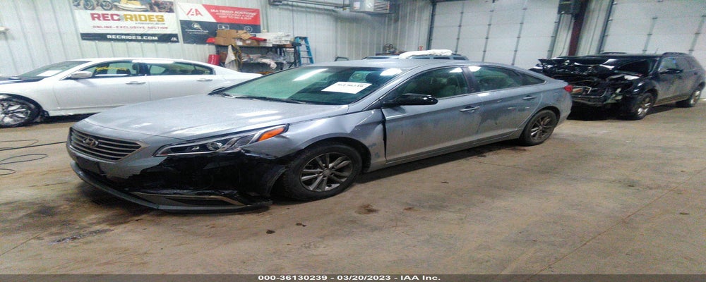 5NPE24AF1FH152911 2015 HYUNDAI SONATA photo no. 2