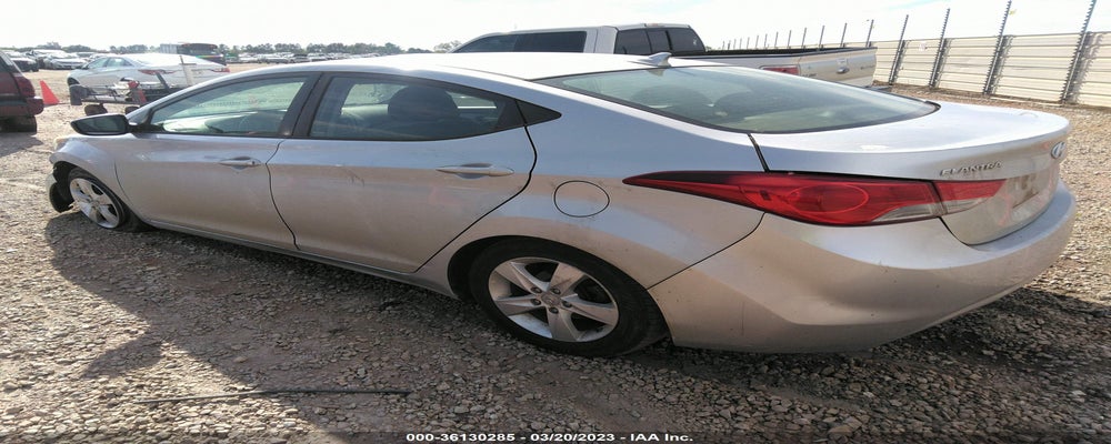 5NPDH4AE9DH306165 2013 HYUNDAI ELANTRA photo no. 3
