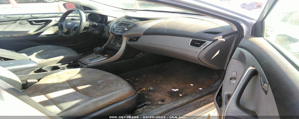 5NPDH4AE9DH306165 2013 HYUNDAI ELANTRA photo no. 5