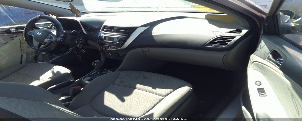 KMHCU4AE8DU381318 2013 HYUNDAI ACCENT photo no. 5