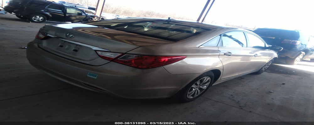 5NPEB4AC0BH186323 2011 HYUNDAI SONATA photo no. 4