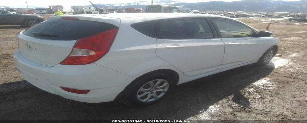 KMHCT5AE8DU136057 2013 HYUNDAI ACCENT photo no. 4