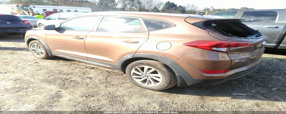 KM8J33A25GU050128 2016 HYUNDAI TUCSON photo no. 3