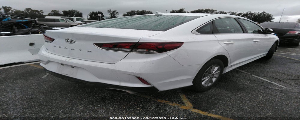 5NPE24AFXKH763496 2019 HYUNDAI SONATA photo no. 4