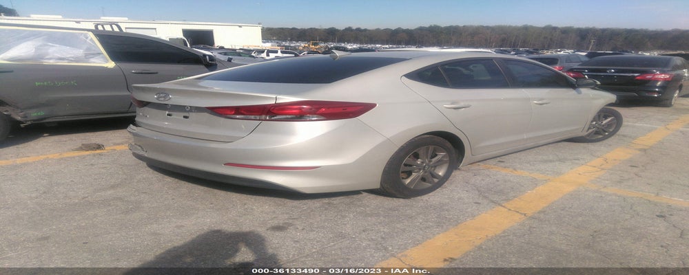 5NPD84LF2JH242553 2018 HYUNDAI ELANTRA photo no. 4