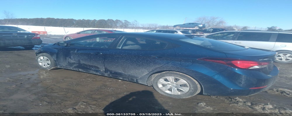 5NPDH4AE3GH752557 2016 HYUNDAI ELANTRA photo no. 3