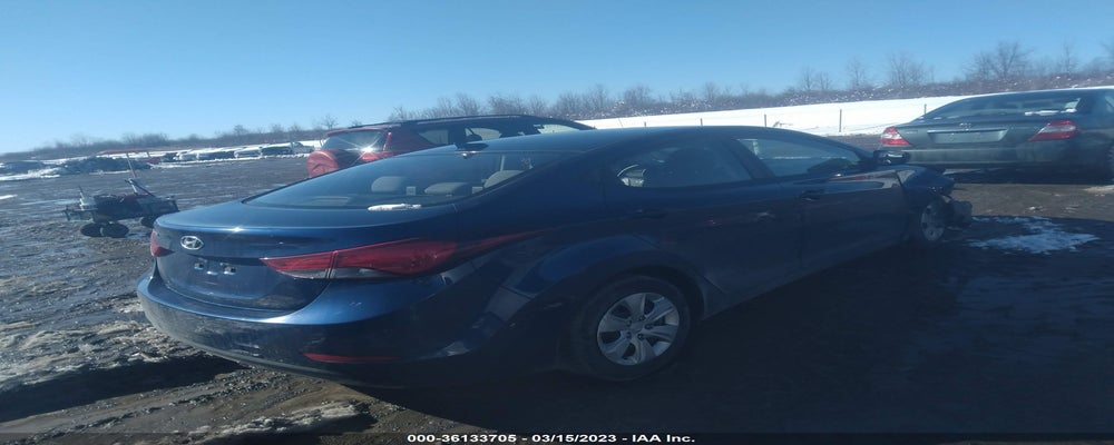 5NPDH4AE3GH752557 2016 HYUNDAI ELANTRA photo no. 4
