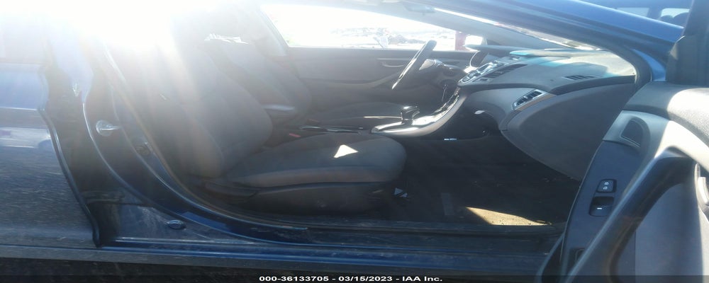 5NPDH4AE3GH752557 2016 HYUNDAI ELANTRA photo no. 5
