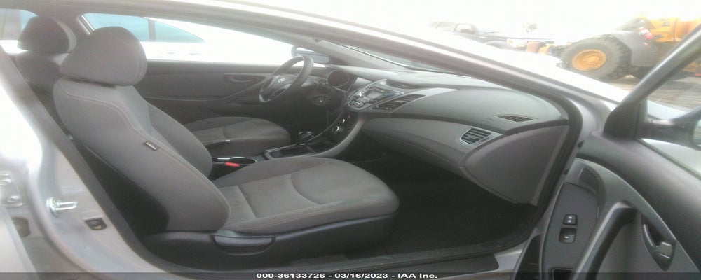 KMHDH4AE9GU583761 2016 HYUNDAI ELANTRA photo no. 5