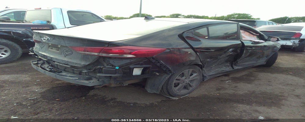 KMHD84LF2HU338033 2017 HYUNDAI ELANTRA photo no. 4