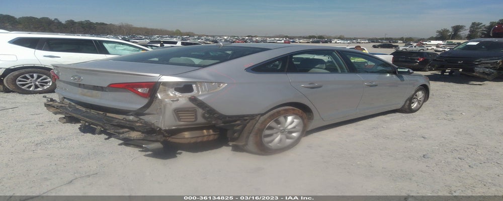 5NPE24AFXFH093387 2015 HYUNDAI SONATA photo no. 4