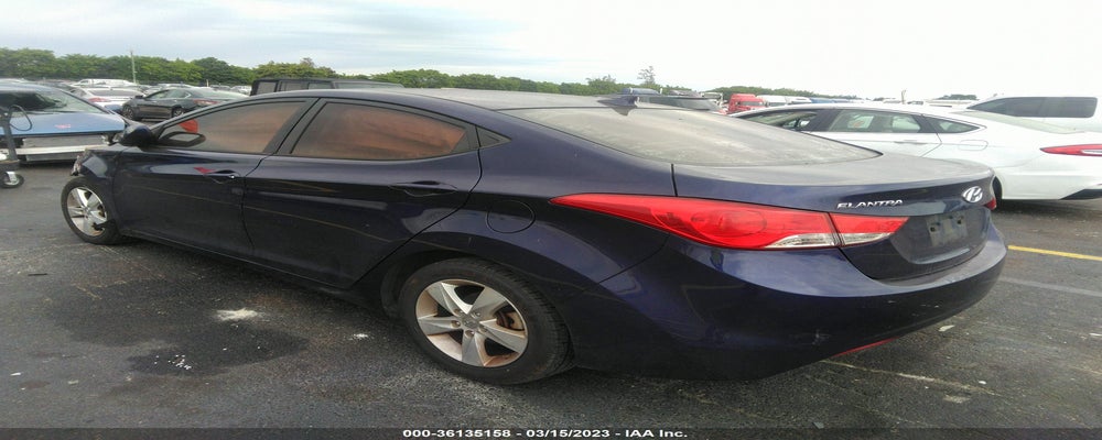 5NPDH4AE3DH261689 2013 HYUNDAI ELANTRA photo no. 3