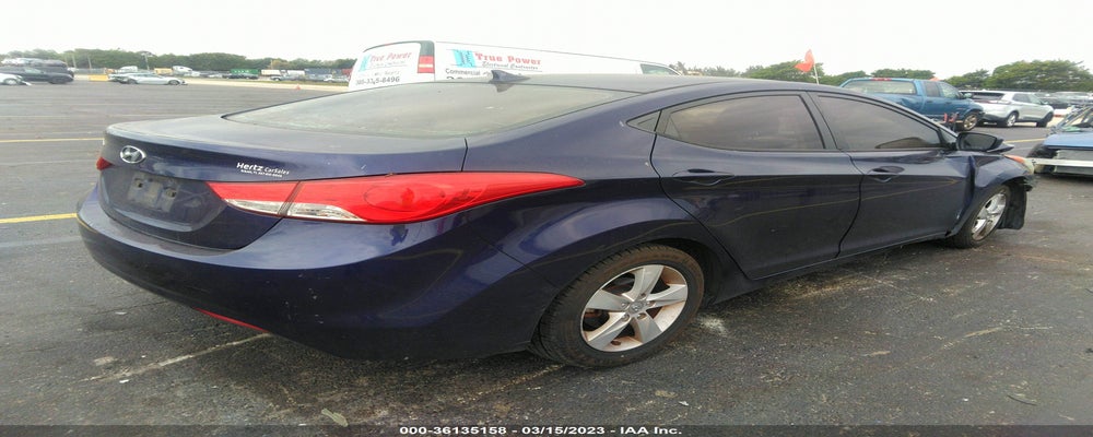 5NPDH4AE3DH261689 2013 HYUNDAI ELANTRA photo no. 4
