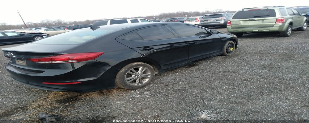 5NPD84LFXHH168891 2017 HYUNDAI ELANTRA photo no. 4