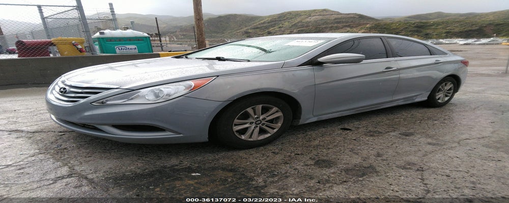 5NPEB4ACXBH119180 2011 HYUNDAI SONATA photo no. 2