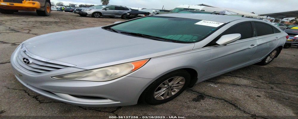 5NPEB4AC2CH481263 2012 HYUNDAI SONATA photo no. 2