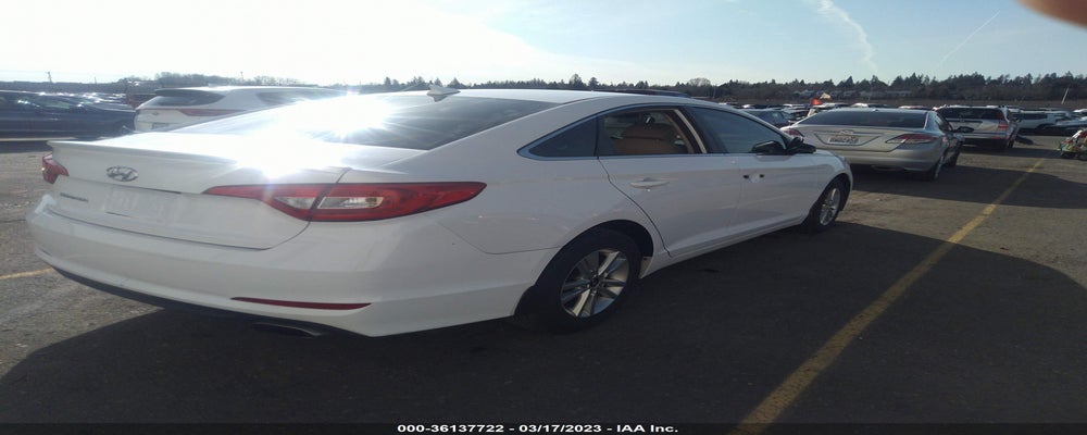 5NPE24AF9FH094711 2015 HYUNDAI SONATA photo no. 4