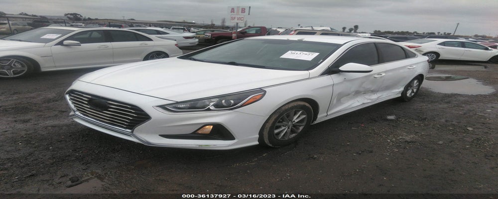 5NPE24AF0JH664345 2018 HYUNDAI SONATA photo no. 2
