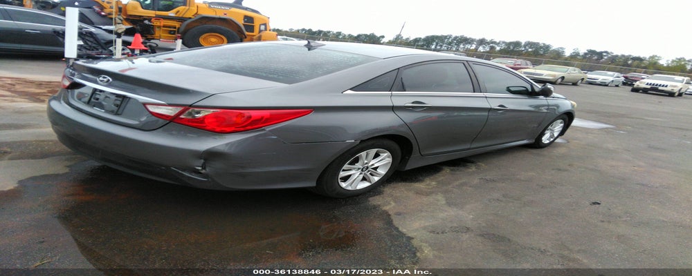 5NPEB4AC0EH828561 2014 HYUNDAI SONATA photo no. 4