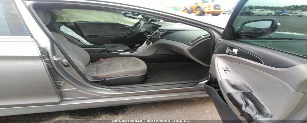 5NPEB4AC0EH828561 2014 HYUNDAI SONATA photo no. 5