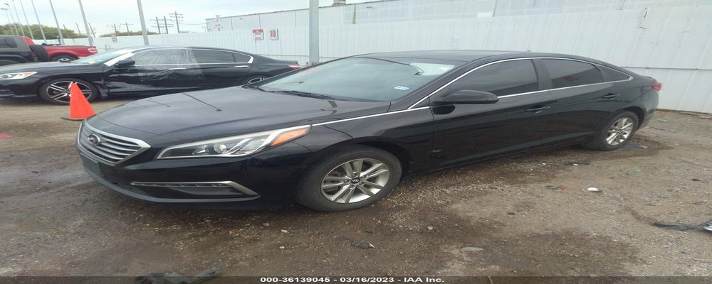 5NPE24AF7FH000454 2015 HYUNDAI SONATA photo no. 2