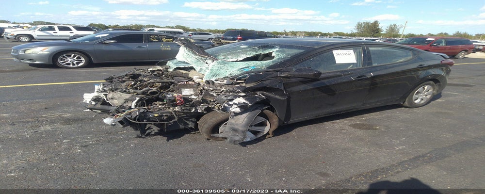 5NPDH4AE3GH759167 2016 HYUNDAI ELANTRA photo no. 2