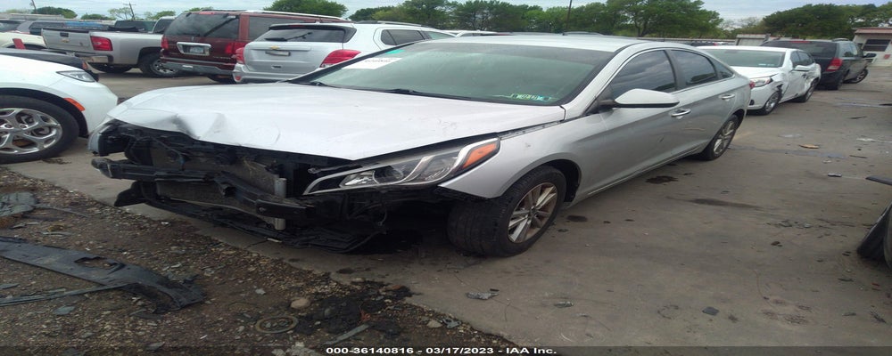 5NPE24AF0HH569102 2017 HYUNDAI SONATA photo no. 2