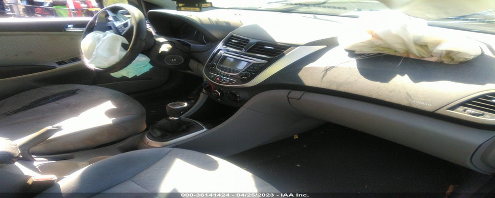 KMHCU5AE9DU102450 2013 HYUNDAI ACCENT photo no. 5